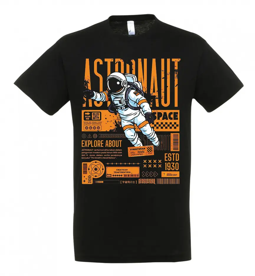AstronautFront Μαύρο unisex t-shirt με μεγάλη στάμπα αστροναύτη και πορτοκαλί urban space graphic.